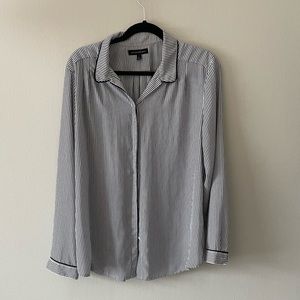 MOVING SALE!!! OBO!! Banana Republic flowy dress shirt.